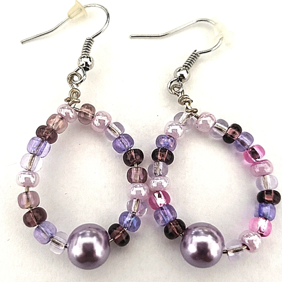 Sophisticated Mother Of Pearl Shell Heart Multistrand Purple Beaded Necklace Set - Picture 5 of 11
